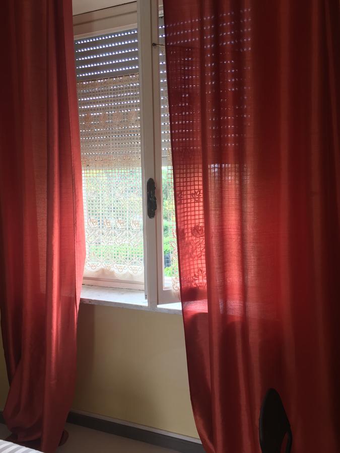 B & B La Guesthouse Poirino Экстерьер фото