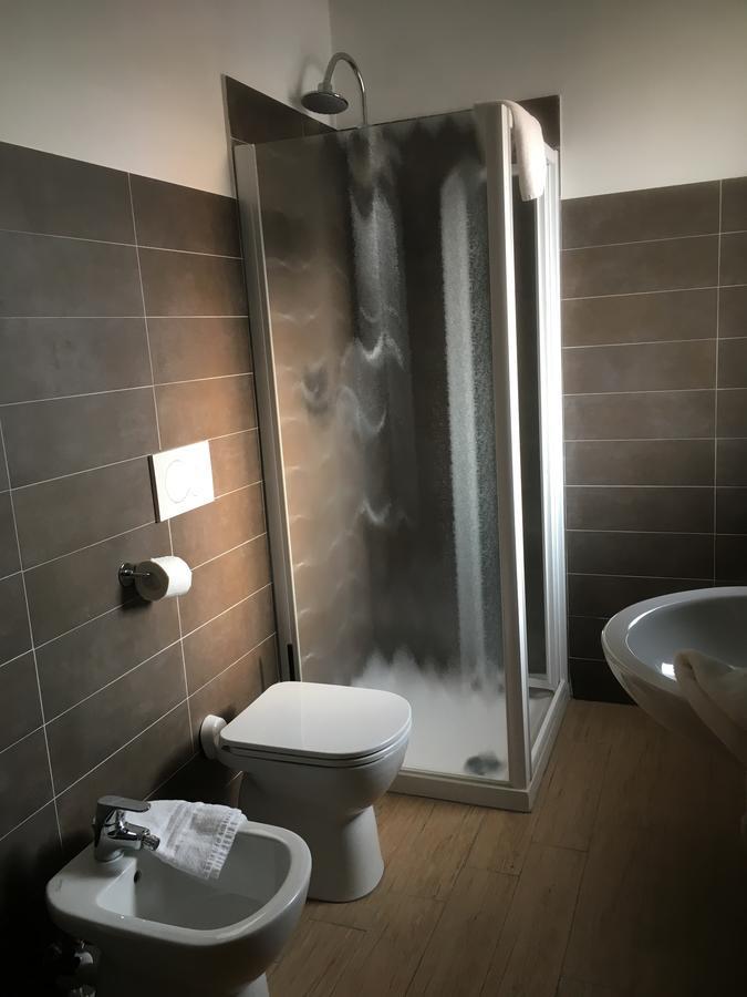 B & B La Guesthouse Poirino Экстерьер фото