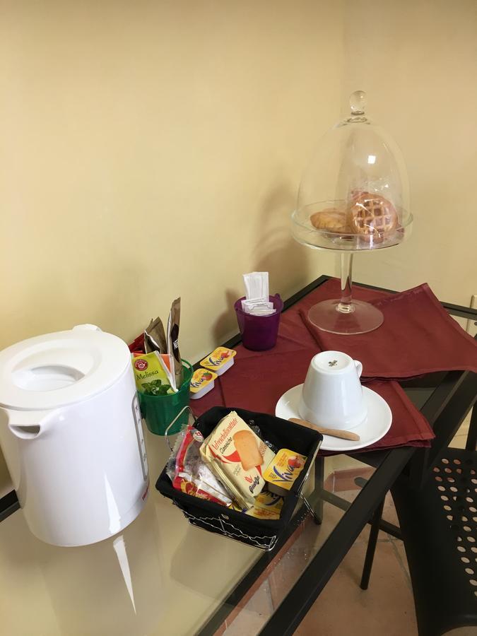 B & B La Guesthouse Poirino Экстерьер фото