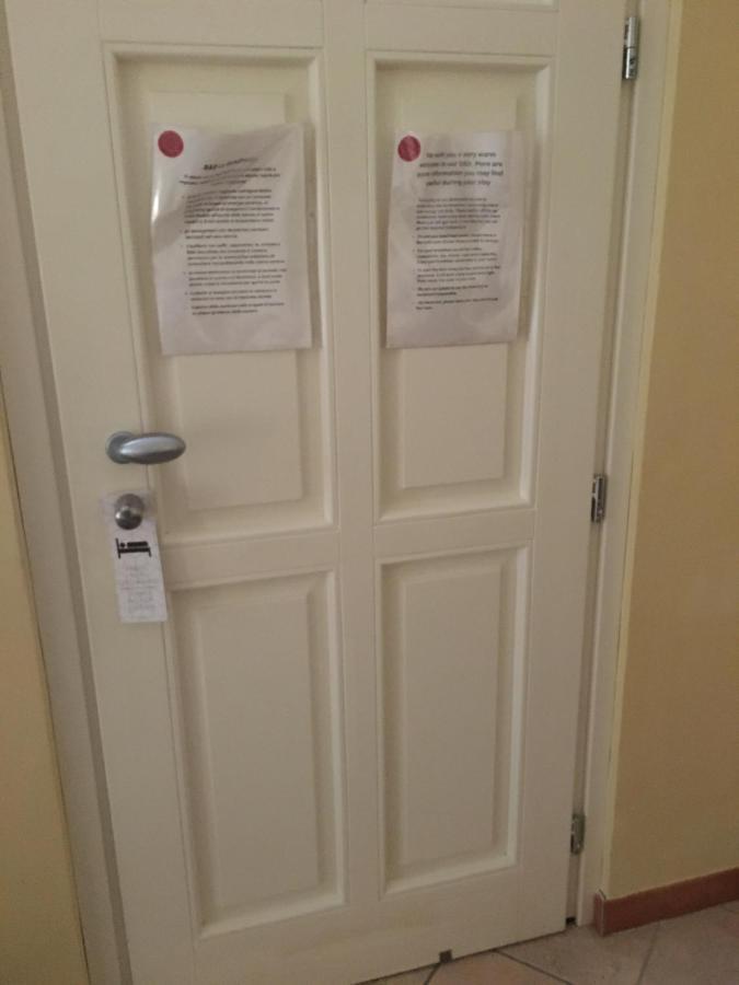 B & B La Guesthouse Poirino Экстерьер фото